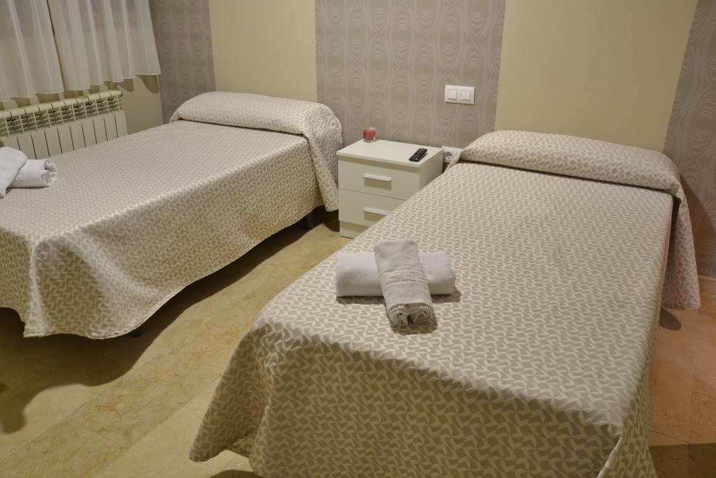 Hostal El Bugar Teruel Ngoại thất bức ảnh